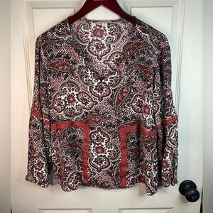 Cato long‎ sleeve pattern blouse with little crochet.